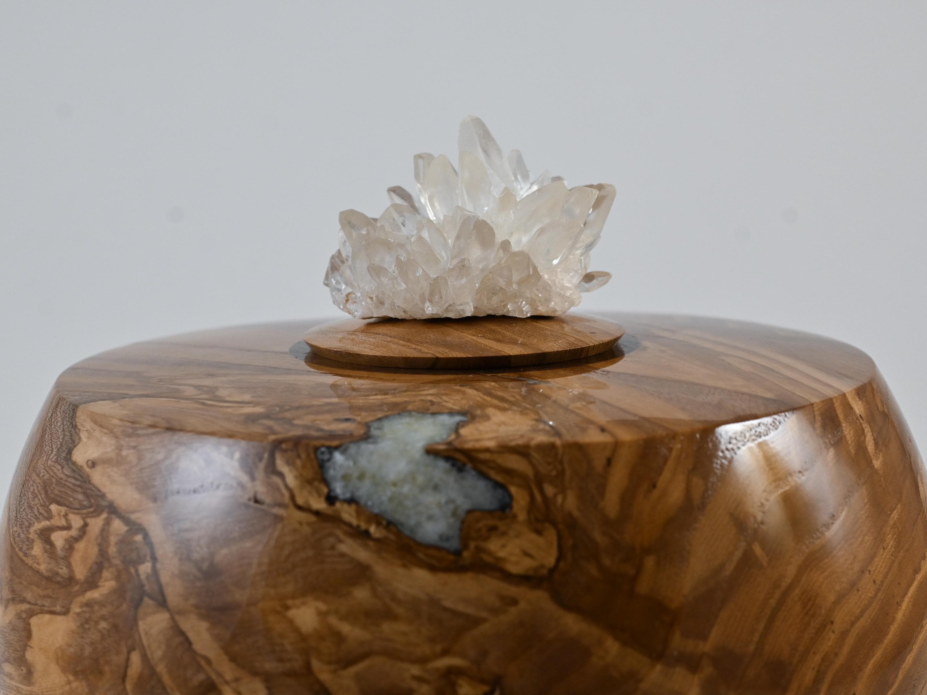 Handmade Ash Wood Urn, Calcite inlay, Calcite cluster lid (165 c.i)