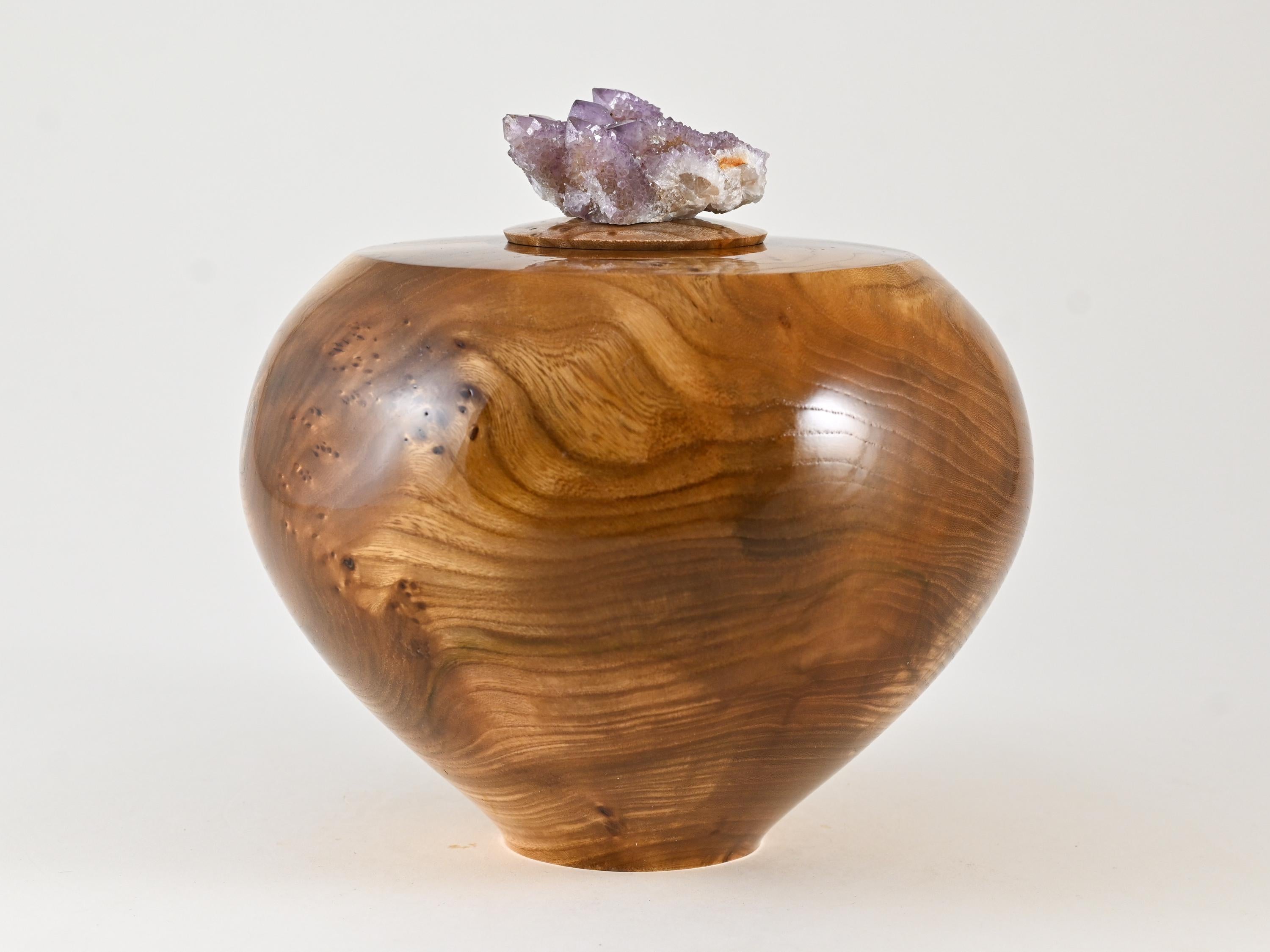 Handmade Dutch Elm Wood Urn with Cactus Amethyst Lid (140 c.i.)